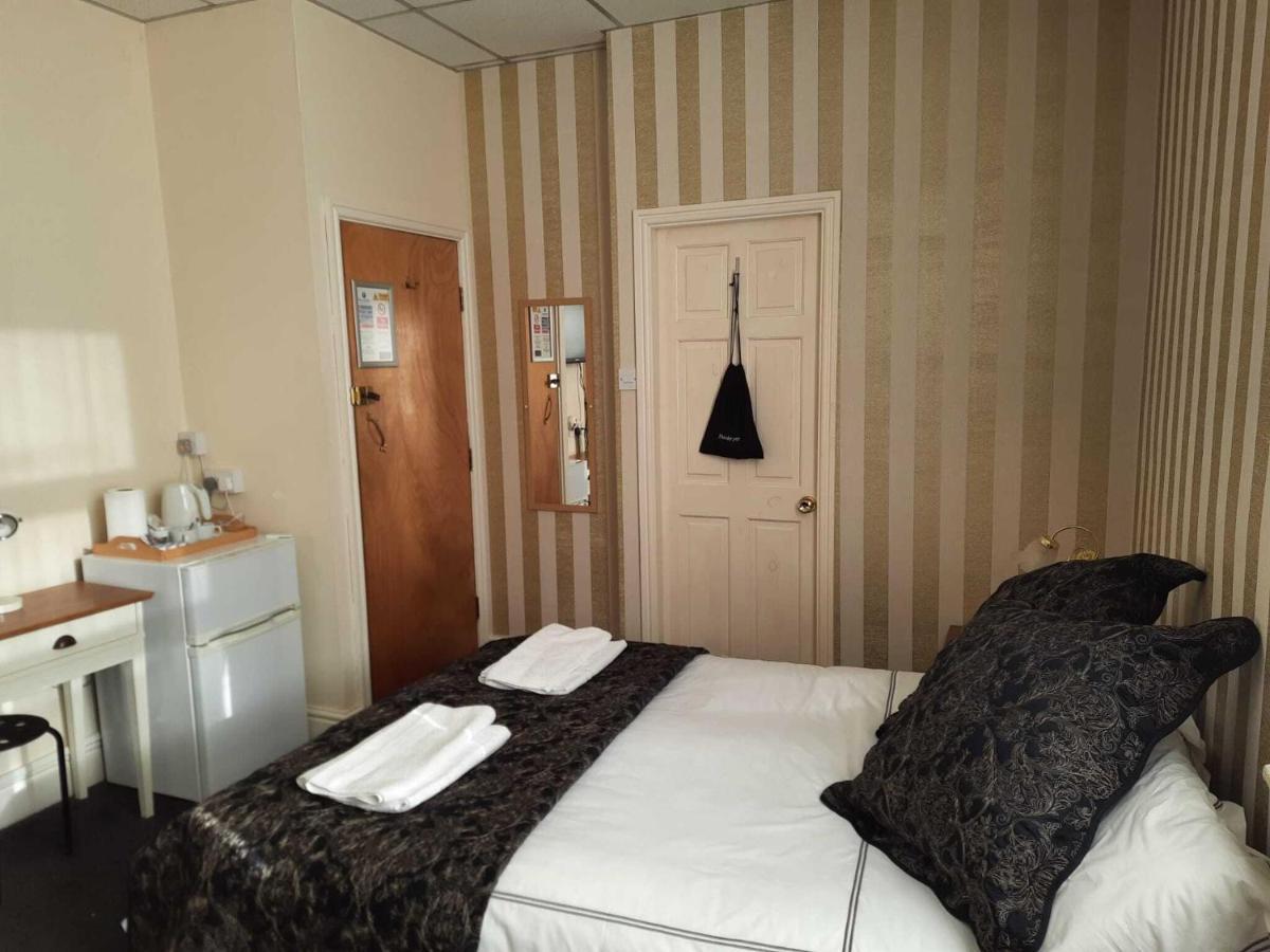Phildene Suites Blackpool Exterior photo